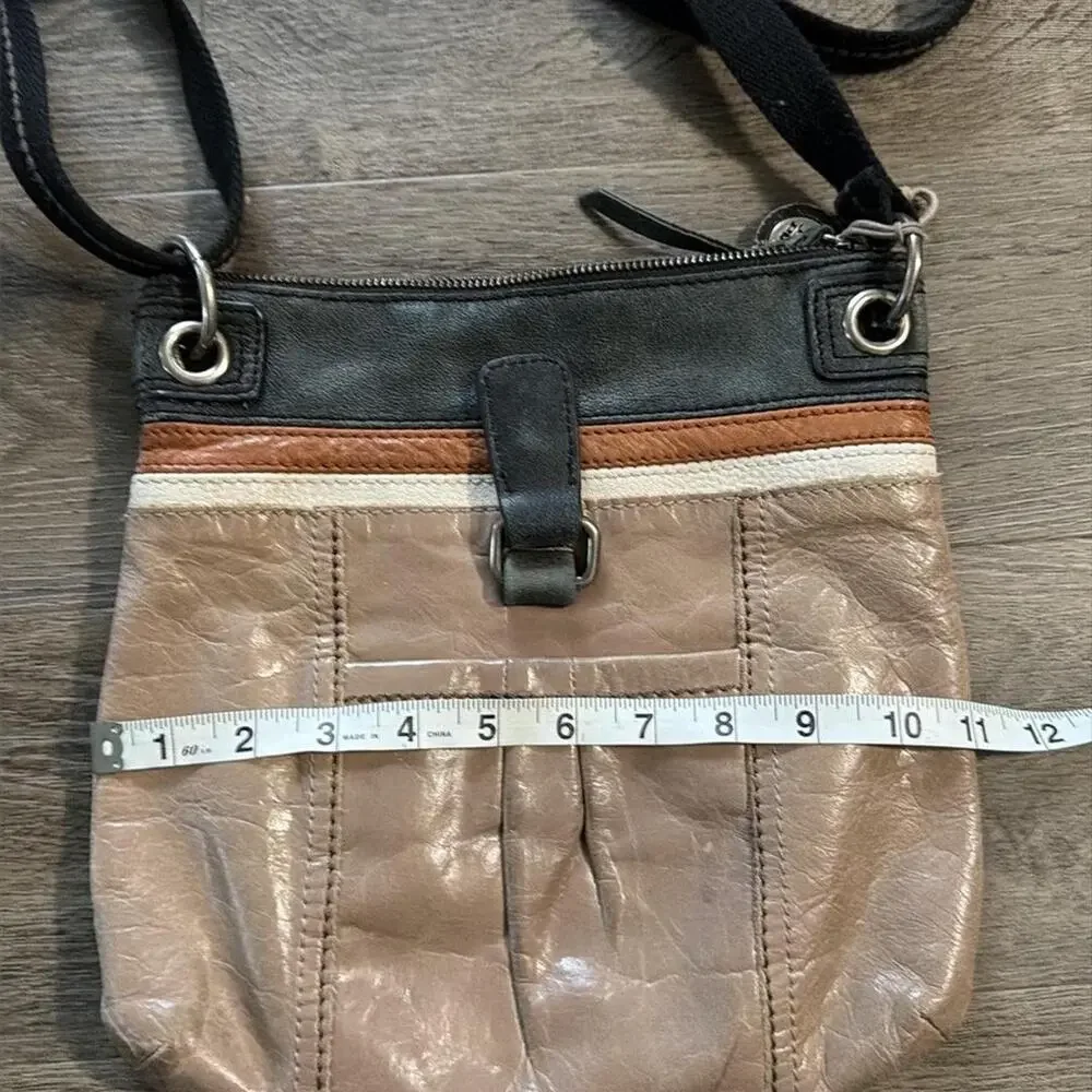 The sak crossbody leather purse